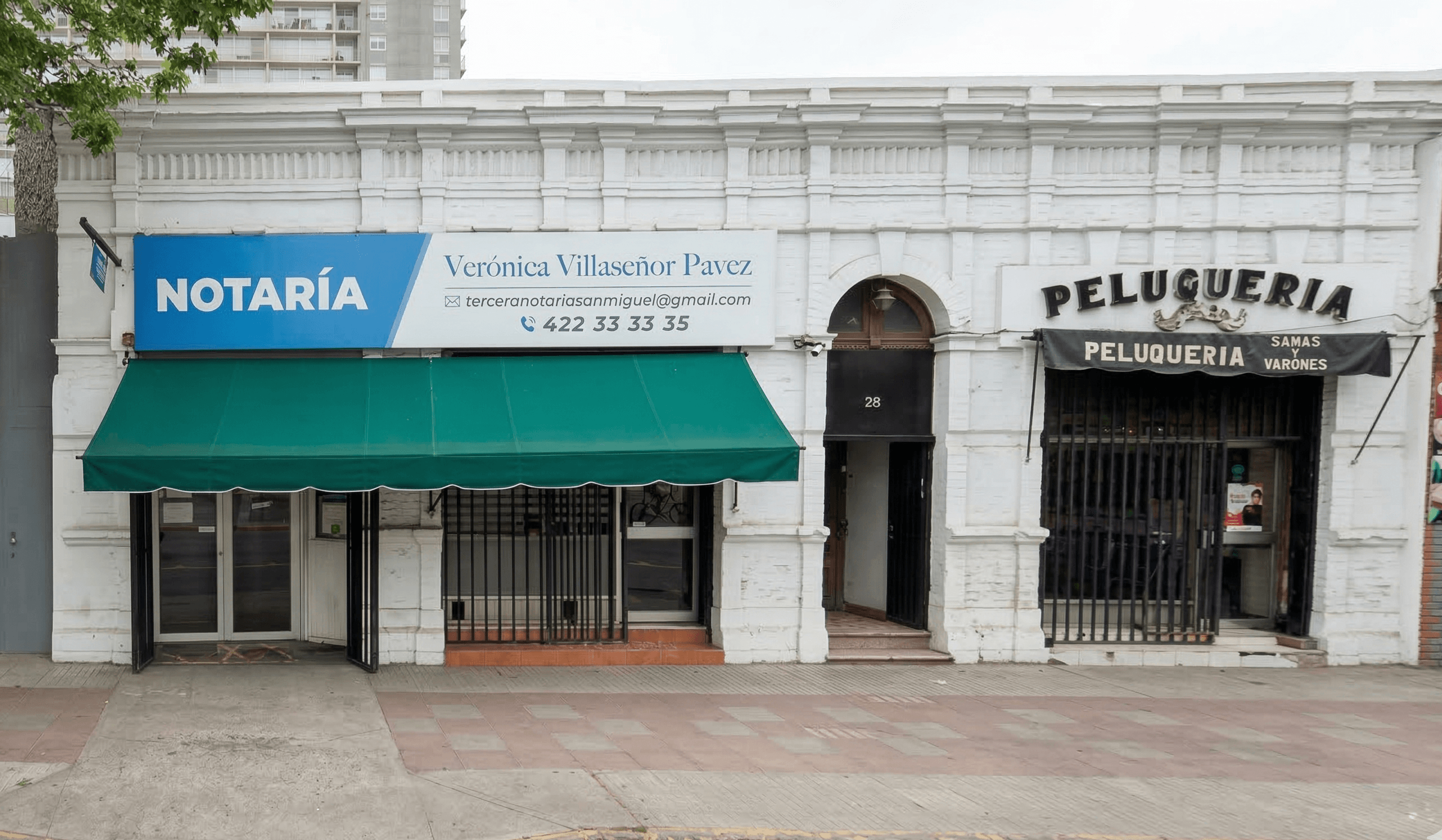 Fachada Institucional